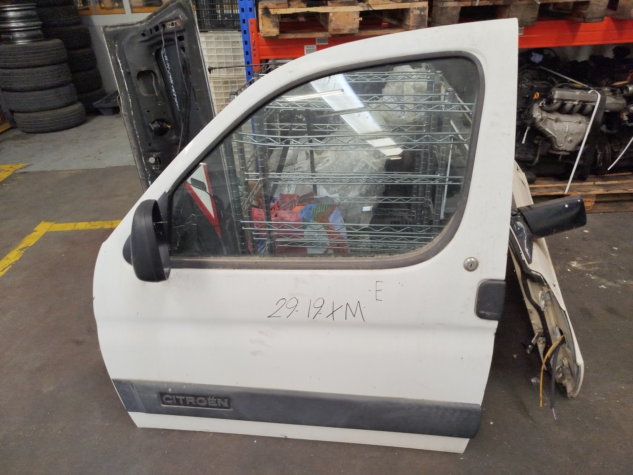 Porta Frente Esq CITROEN BERLINGO / BERLINGO FIRST Veículo multiuso  de 1996 a 2011