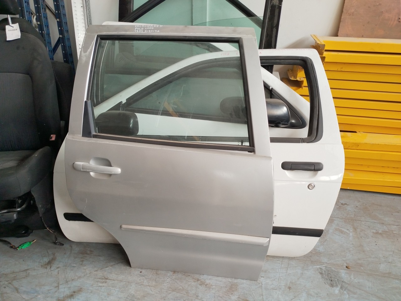 Porta Tras DTO  VOLKSWAGEN POLO  de 1999 a 2001