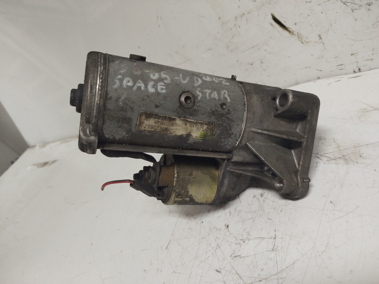 Motor de Arranque MITSUBISHI SPACE STAR Veículo multiuso  de 1998 a 2004