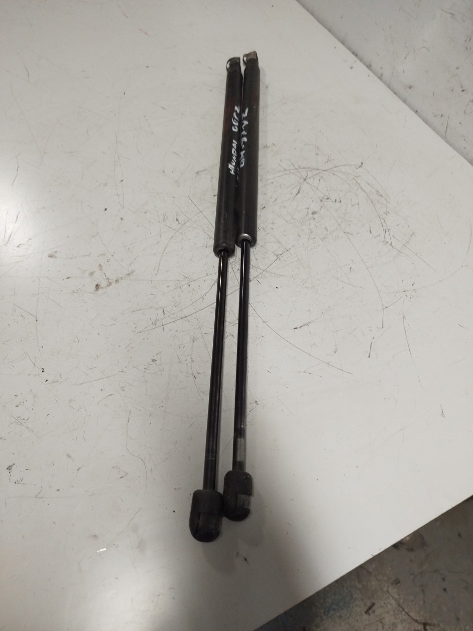 Amortecedor porta da mala HYUNDAI GETZ  de 2001 a 2011
