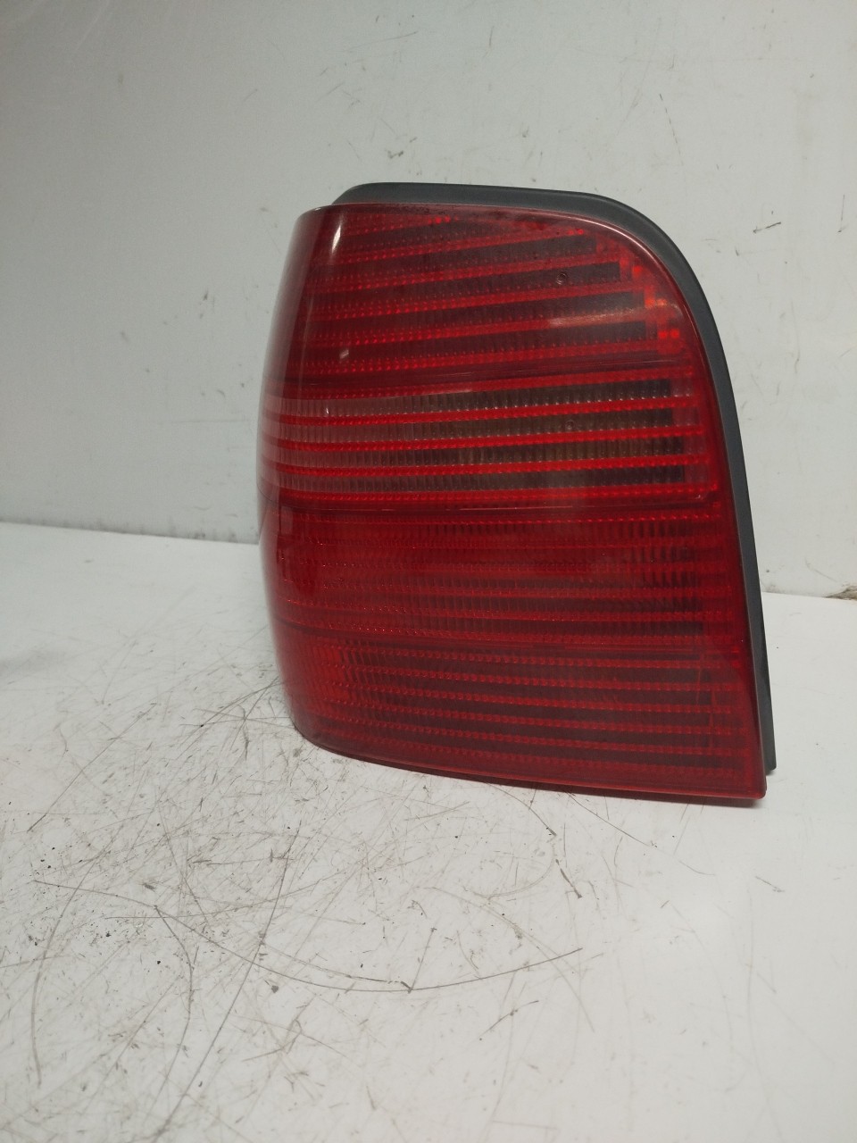 Farolim Stop Dto VOLKSWAGEN POLO  de 1999 a 2001