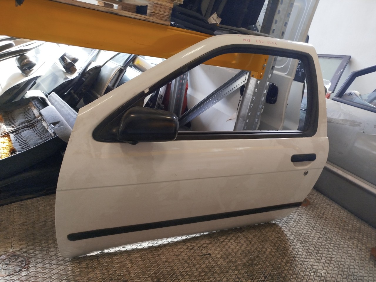 Porta Frente Esq NISSAN ALMERA I Hatchback  de 1995 a 2001