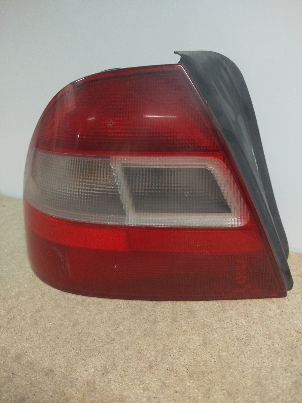 Farolim Stop Esq HONDA CIVIC VI Fastback  de 1994 a 2001