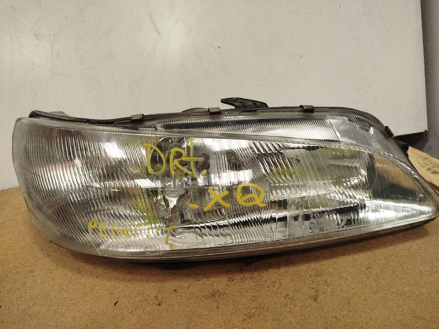 Farol/ Otica Dianteiro DTO PEUGEOT 306 Hatchback  de 1993 a 2003