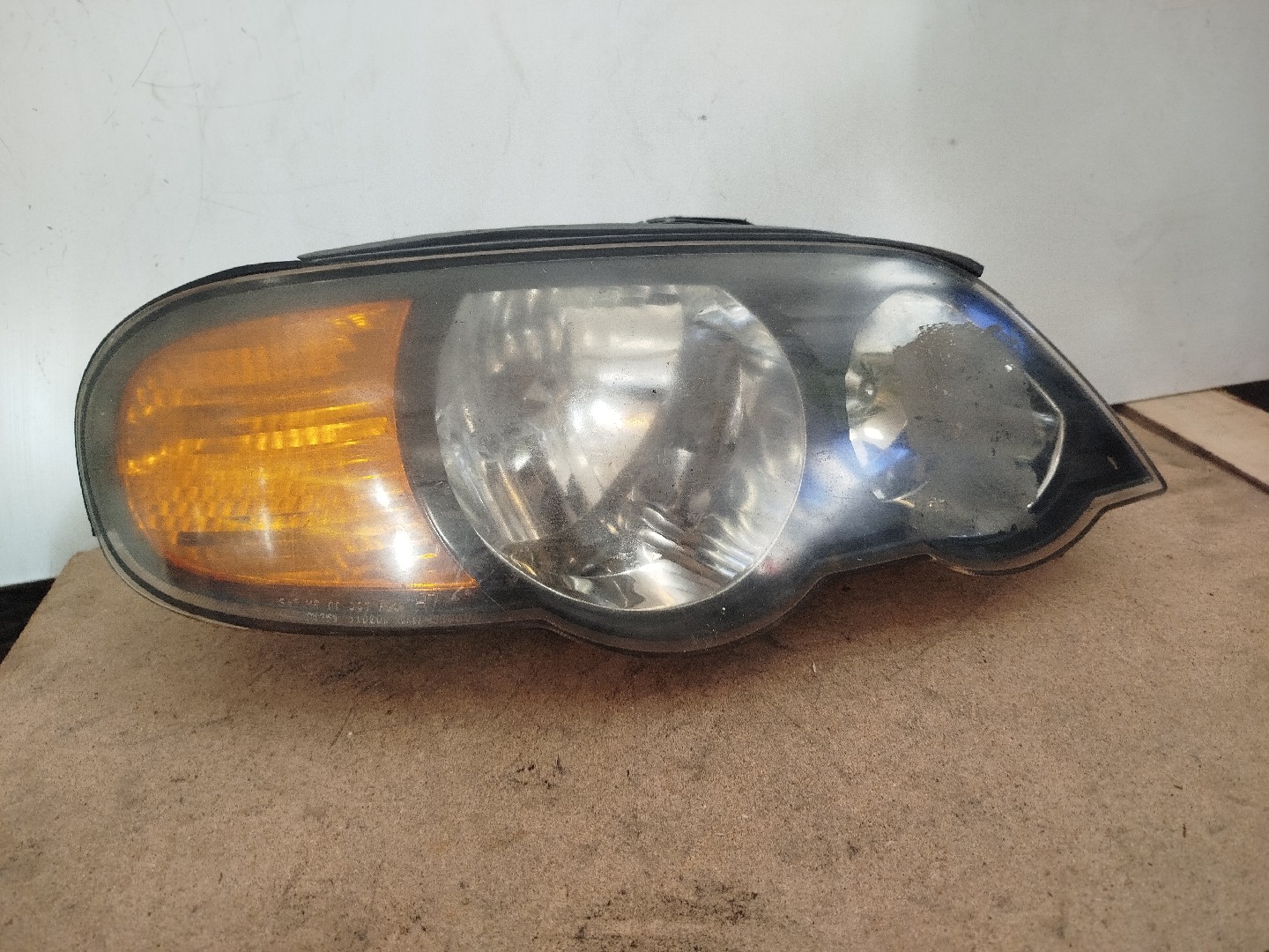 Farol/ Otica Dianteiro DTO KIA SHUMA II  de 2001 a 2004