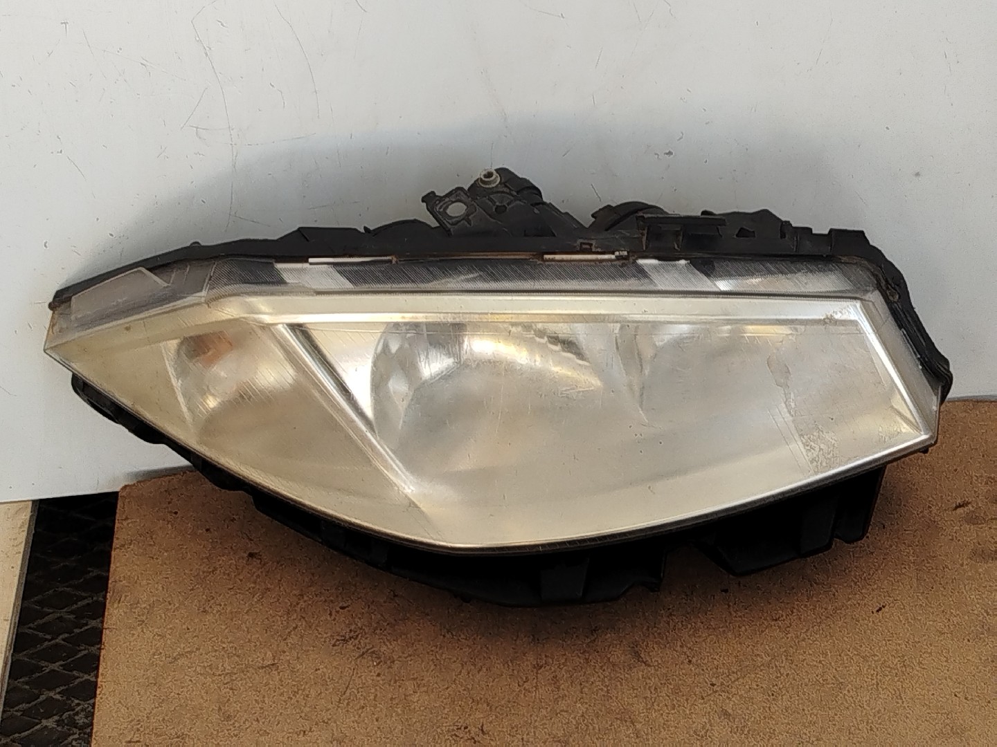 Farol/ Otica Dianteiro DTO RENAULT MEGANE II Caixa/Combi  de 2003 a 2009