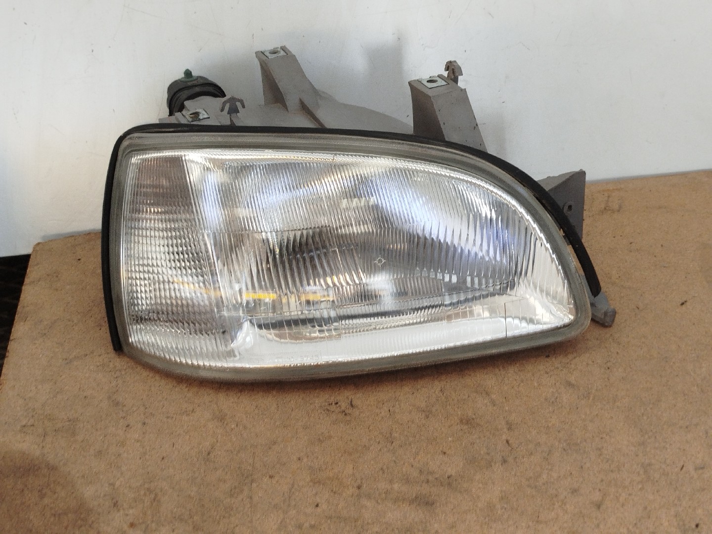 Farol/ Otica Dianteiro DTO RENAULT CLIO I  de 1990 a 1998