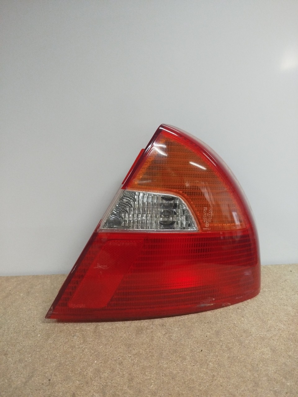 Farolim Stop Dto MITSUBISHI LANCER VI  de 1995 a 2003