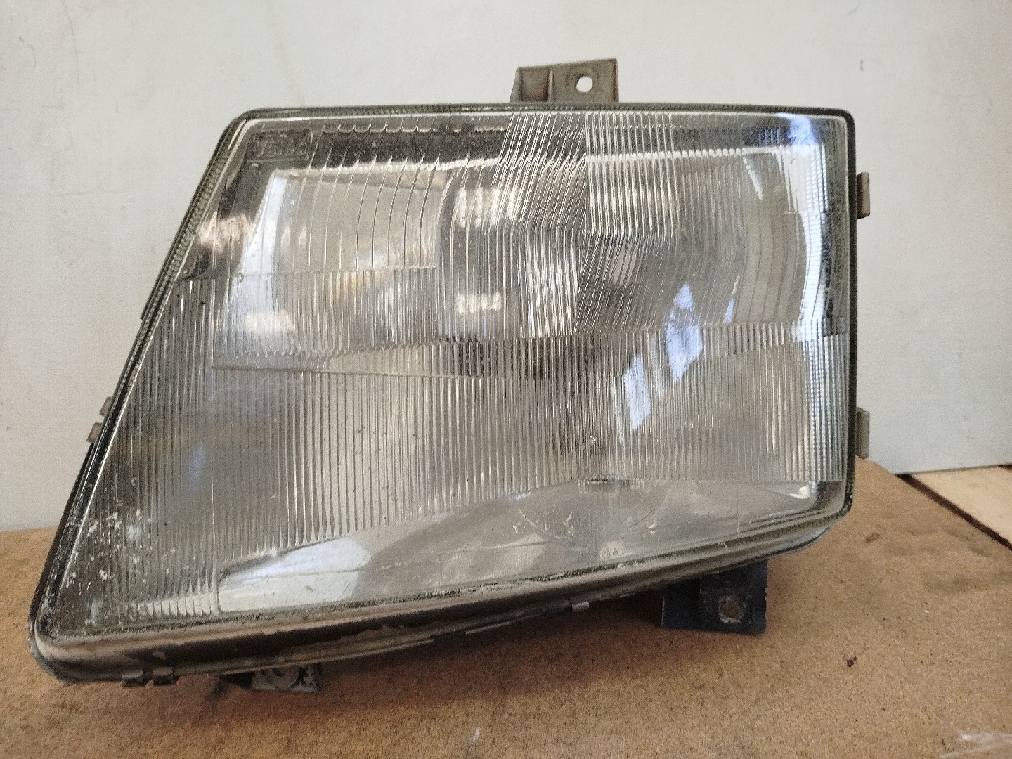 Farol/ Otica Dianteiro ESQ MERCEDES-BENZ VITO Autocarro  de 1996 a 2003
