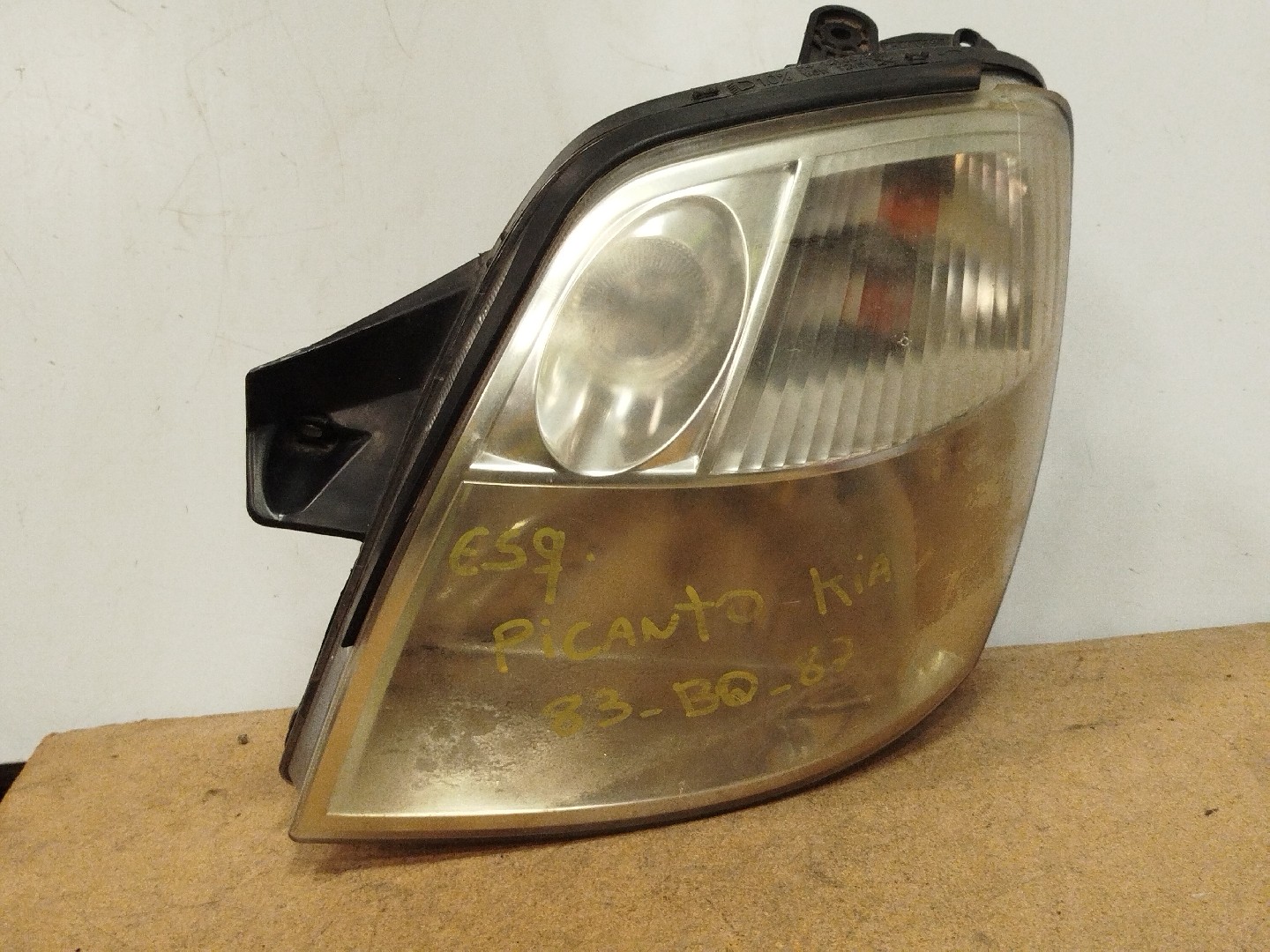 Farol/ Otica Dianteiro ESQ KIA PICANTO  de 2004 a 0