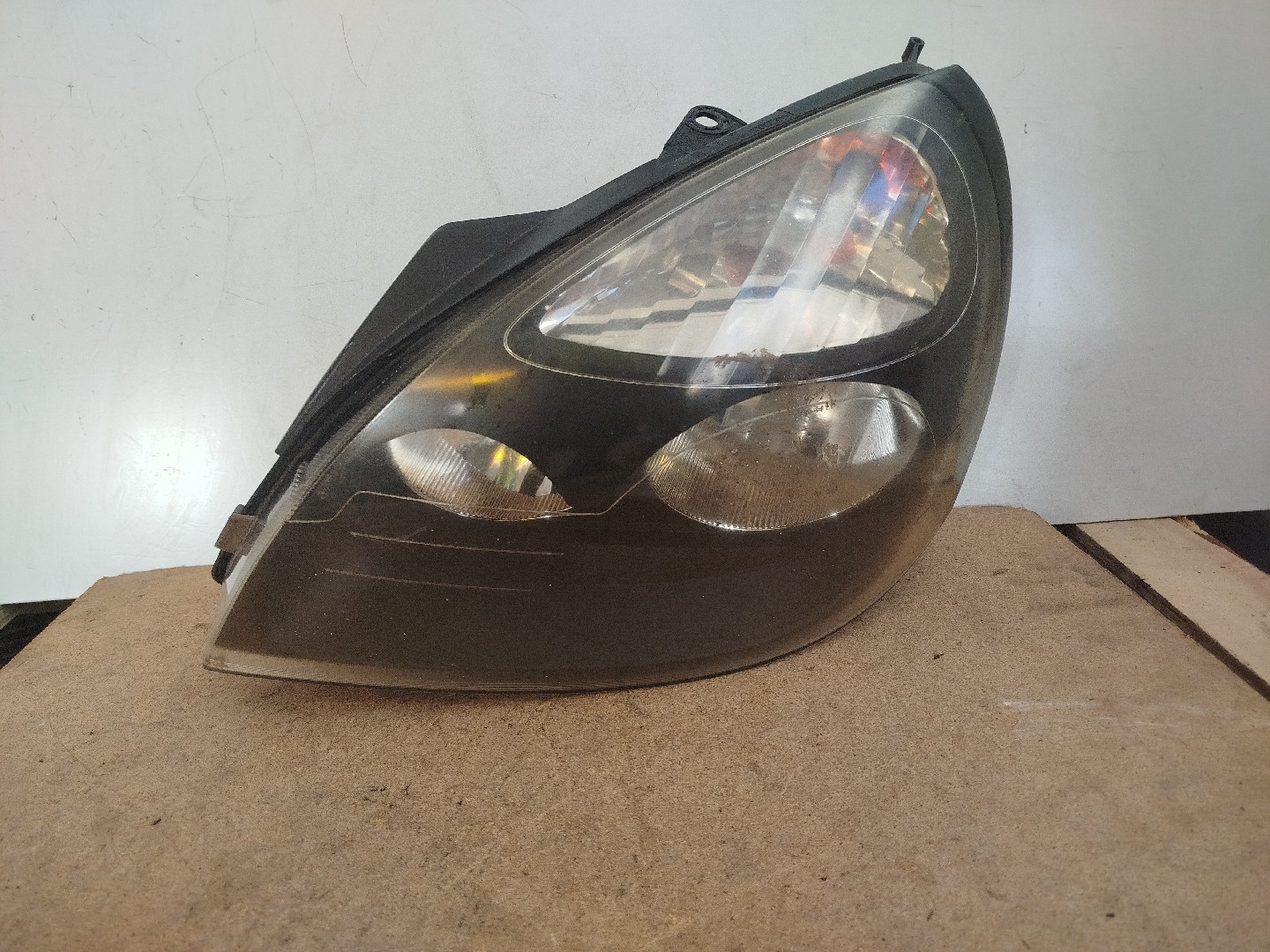Farol/ Otica Dianteiro ESQ RENAULT CLIO II  de 1998 a 0