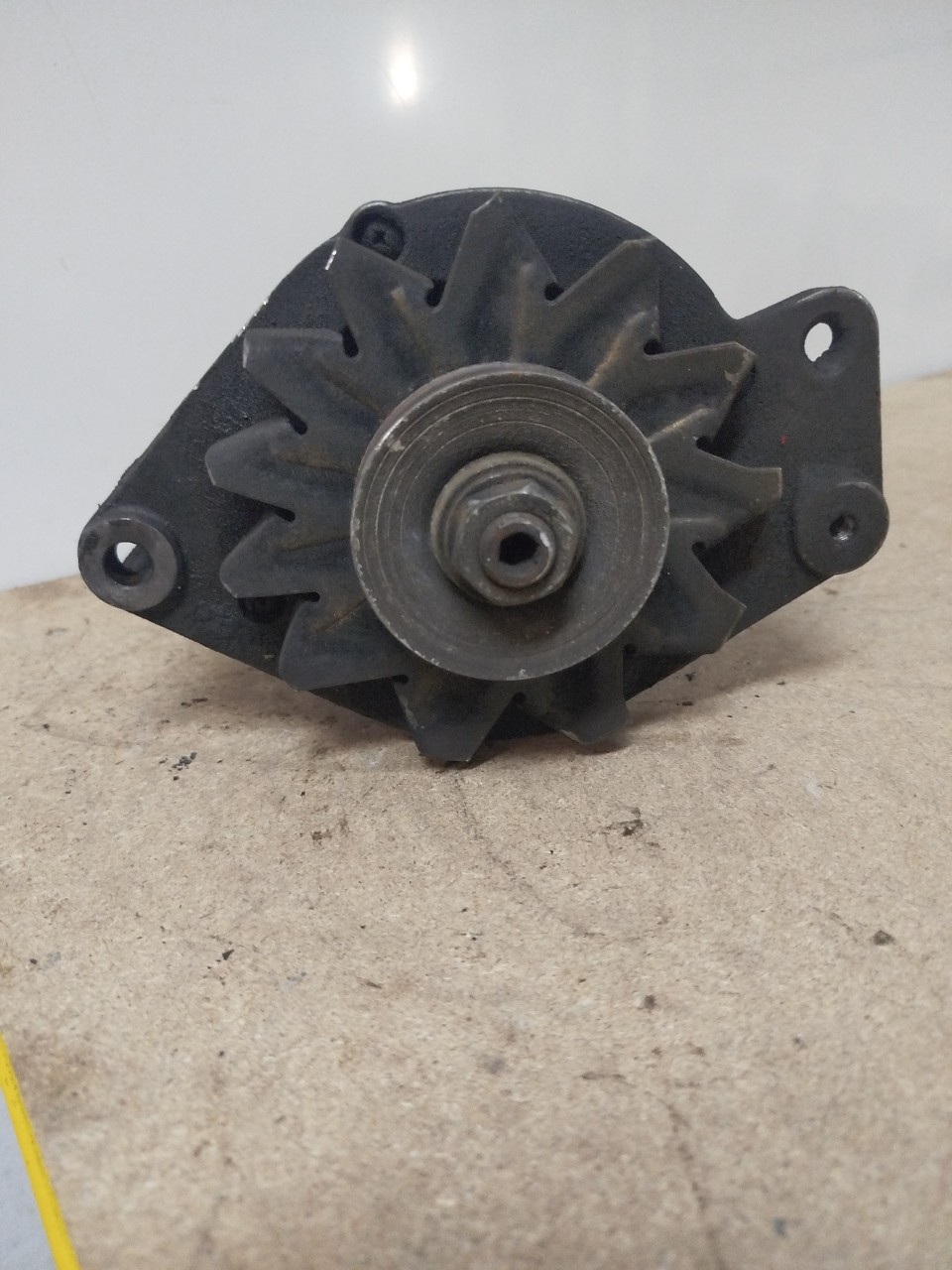 Alternador VOLKSWAGEN POLO  de 1981 a 1994