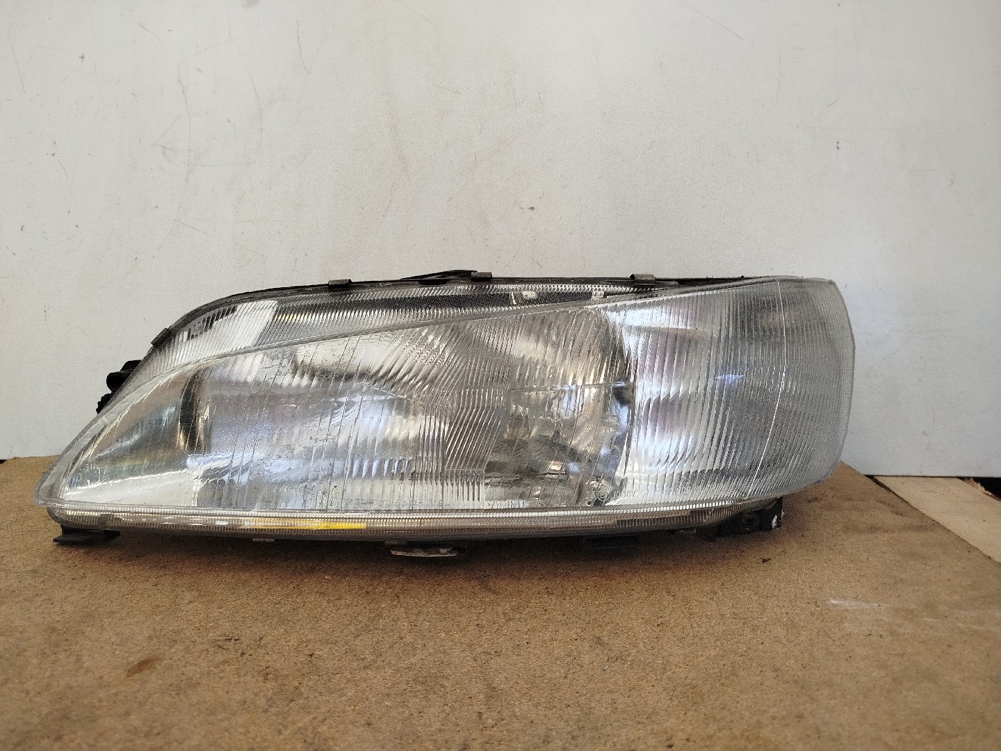 Farol/ Otica Dianteiro ESQ PEUGEOT 306 Hatchback  de 1993 a 2003