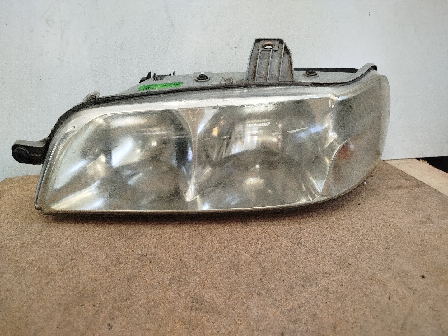 Farol/ Otica Dianteiro ESQ FIAT PALIO Weekend  de 1996 a 0