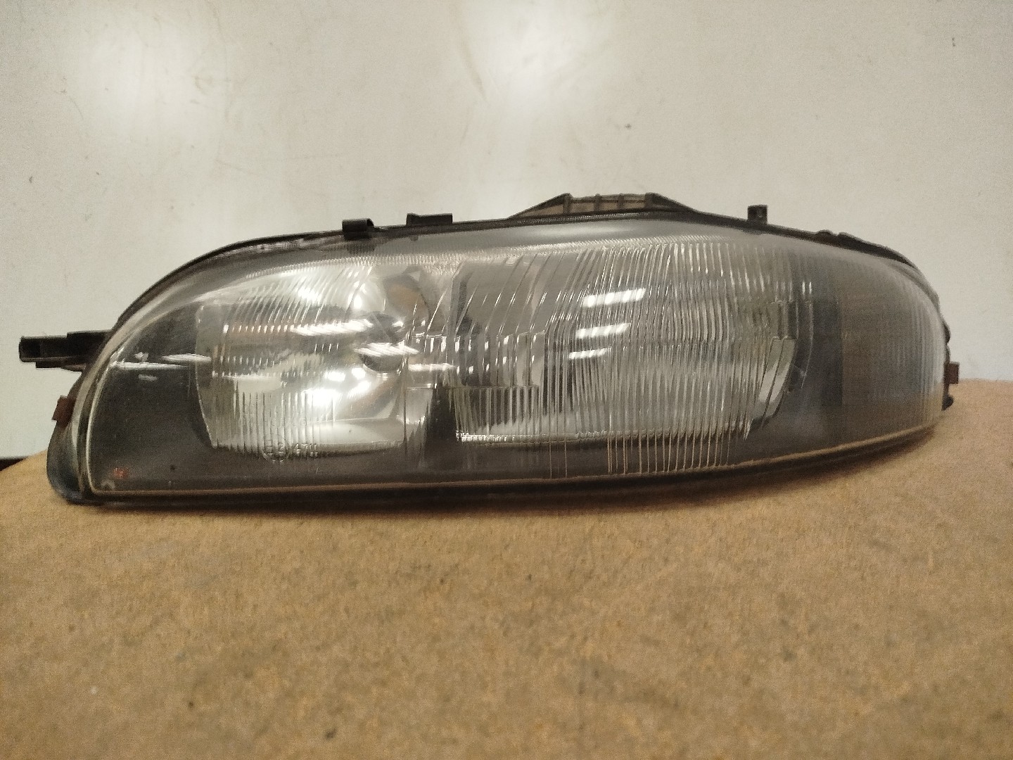 Farol/ Otica Dianteiro ESQ FIAT BRAVO Van  de 2008 a 2014