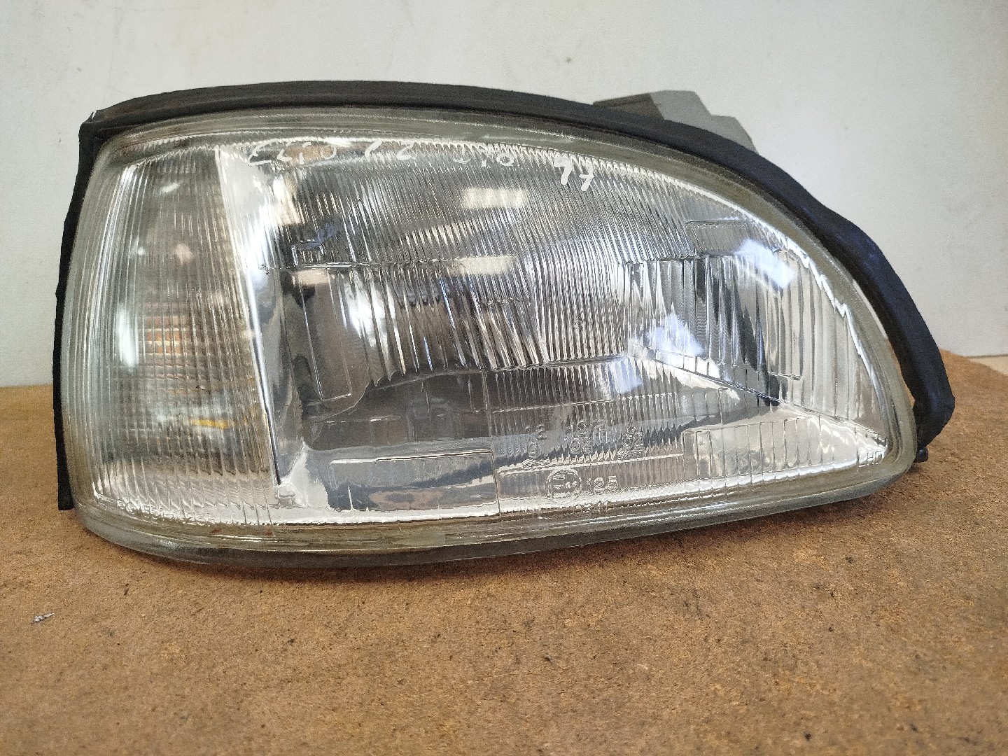Farol/ Otica Dianteiro DTO RENAULT CLIO I  de 1990 a 1998