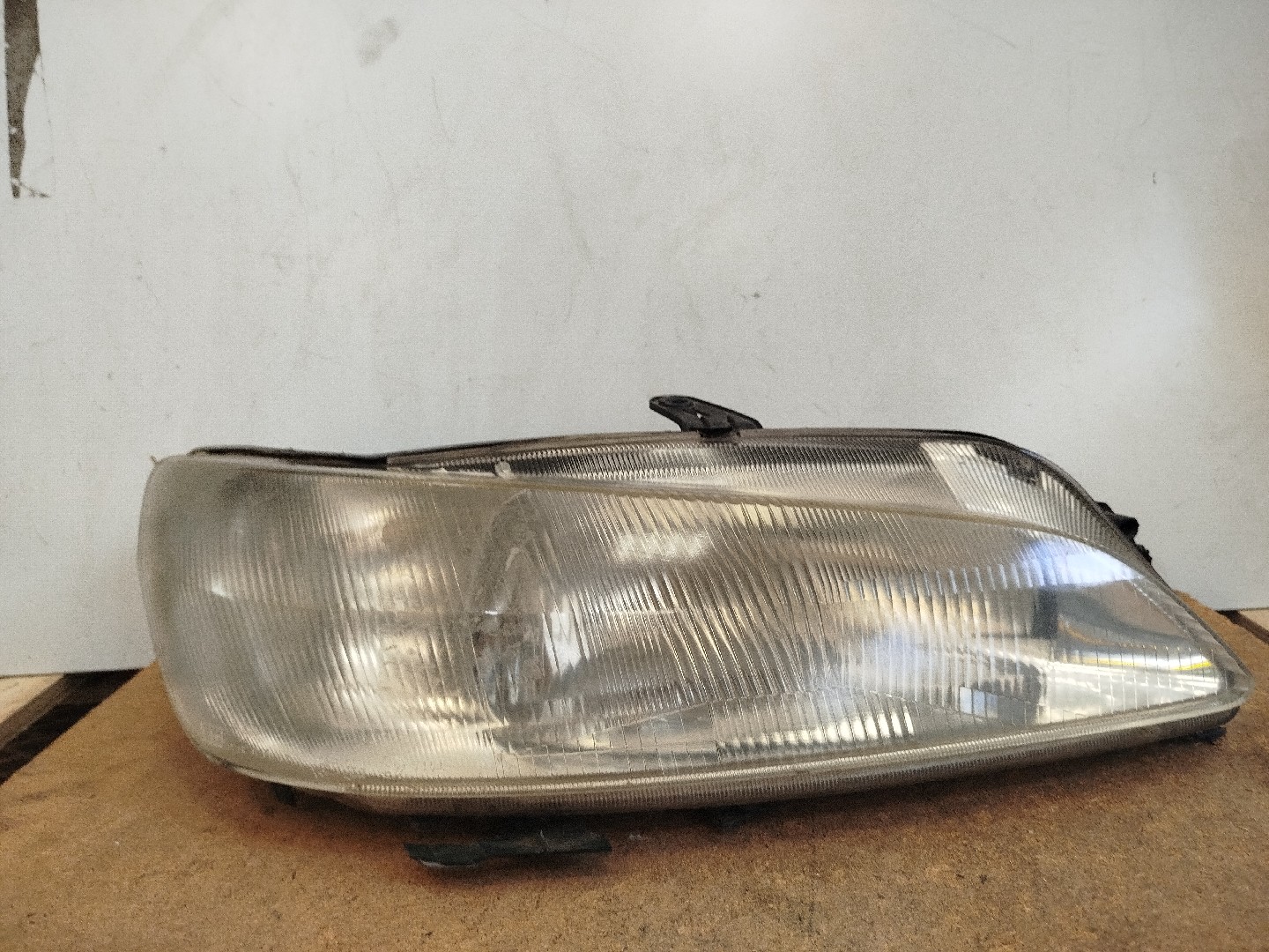Farol/ Otica Dianteiro DTO PEUGEOT 306 Break  de 1994 a 2002