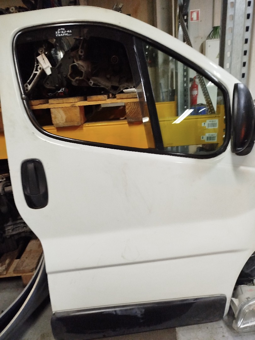 Porta Frente Dto RENAULT TRAFIC II Caixa  de 2001 a 0