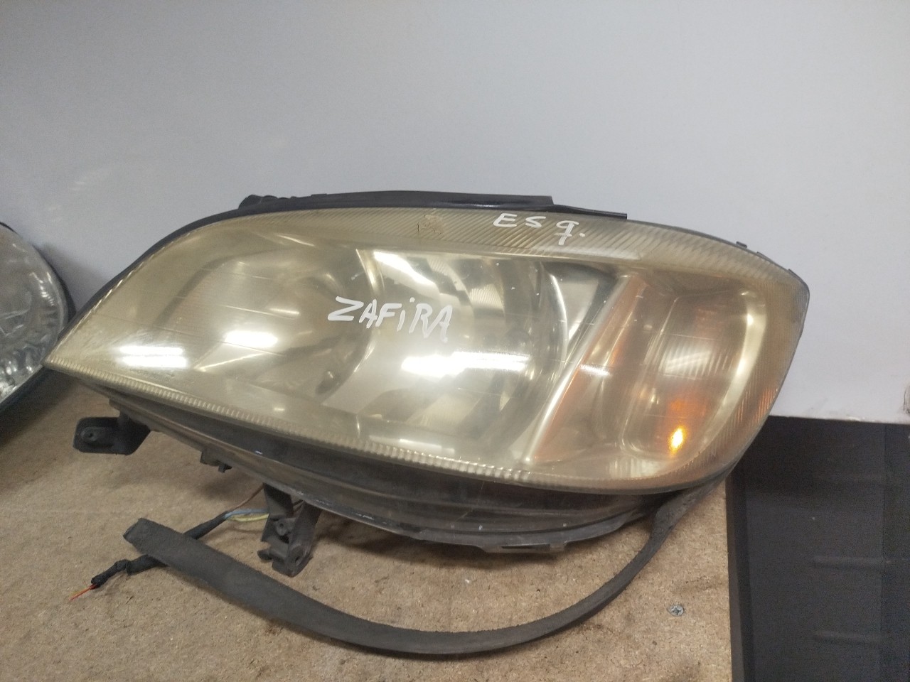 Farol/ Otica Dianteiro ESQ OPEL ZAFIRA A Veículo multiuso  de 1999 a 2005