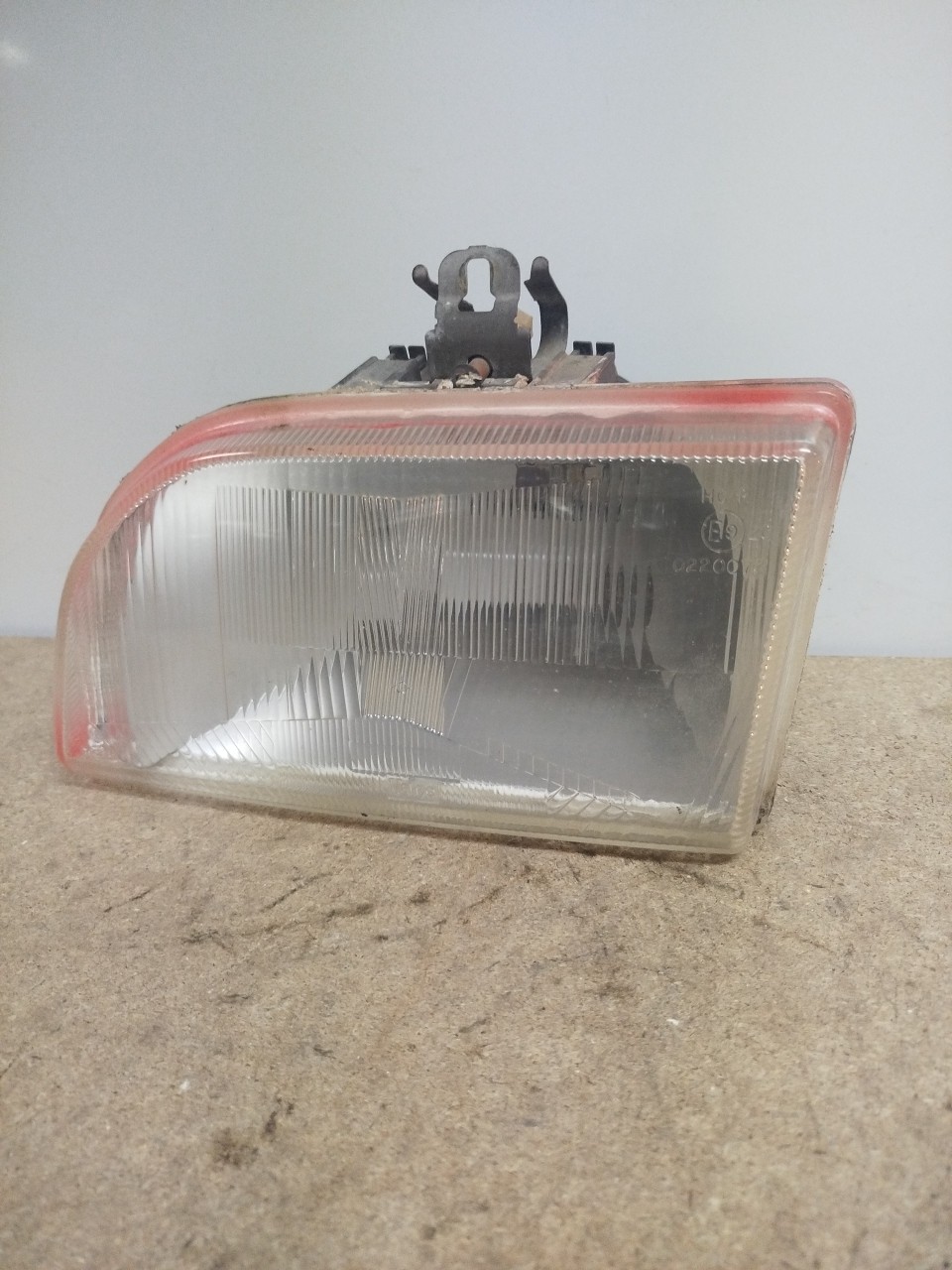 Farol/ Otica Dianteiro ESQ FORD FIESTA III  de 1989 a 1997