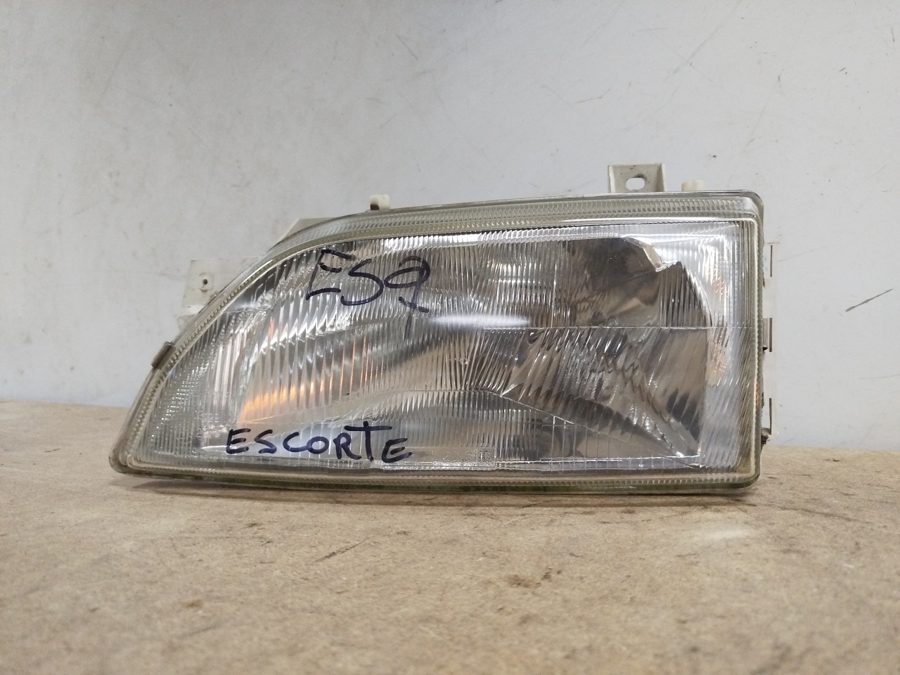 Farol/ Otica Dianteiro ESQ FORD ESCORT V  de 1990 a 1996