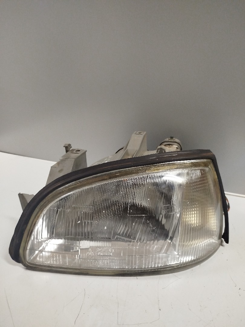 Farol/ Otica Dianteiro ESQ RENAULT CLIO I  de 1990 a 1998