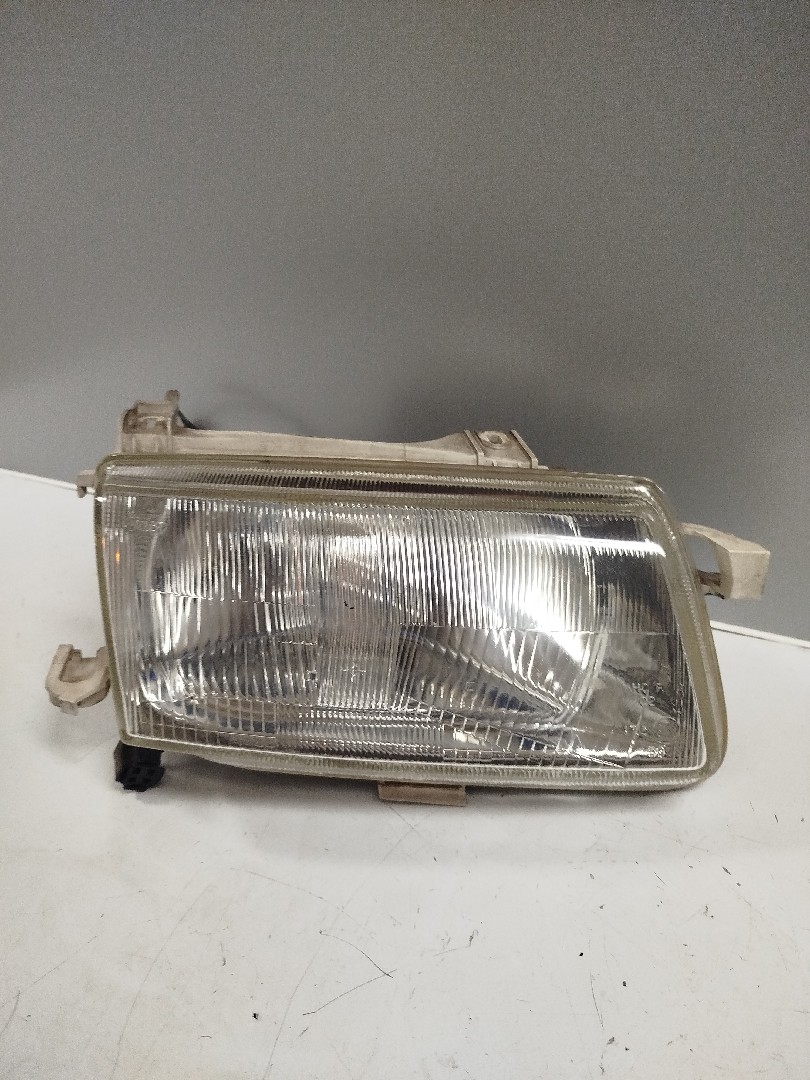 Farol/ Otica Dianteiro DTO OPEL ASTRA F  de 1991 a 1998