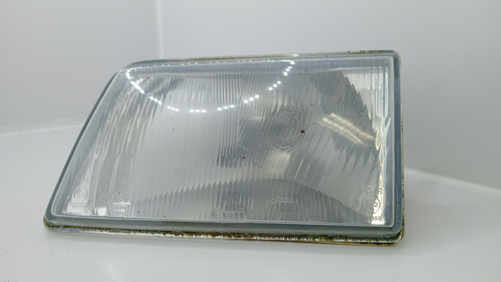 Farol/ Otica Dianteiro ESQ PEUGEOT 205 I  de 1983 a 1987