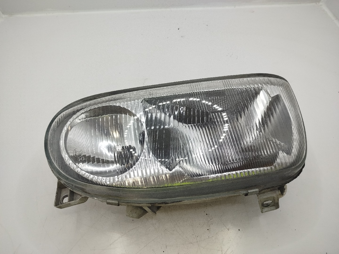 Farol/ Otica Dianteiro DTO VOLKSWAGEN GOLF III  de 1991 a 1998