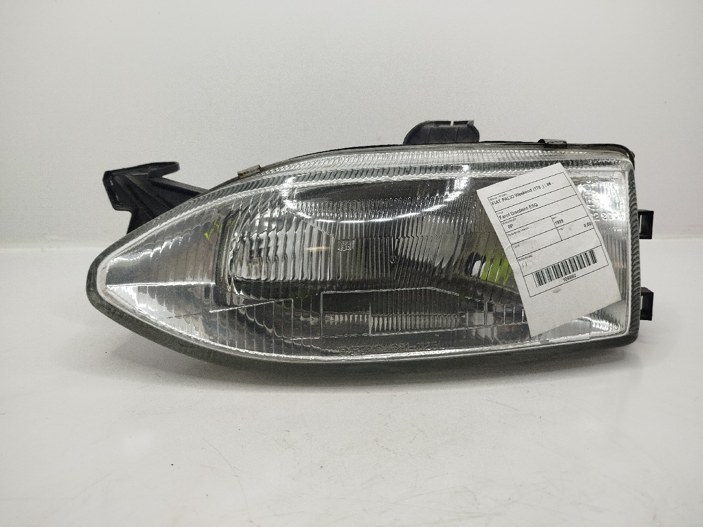 Farol/ Otica Dianteiro ESQ FIAT PALIO Weekend  de 1996 a 0