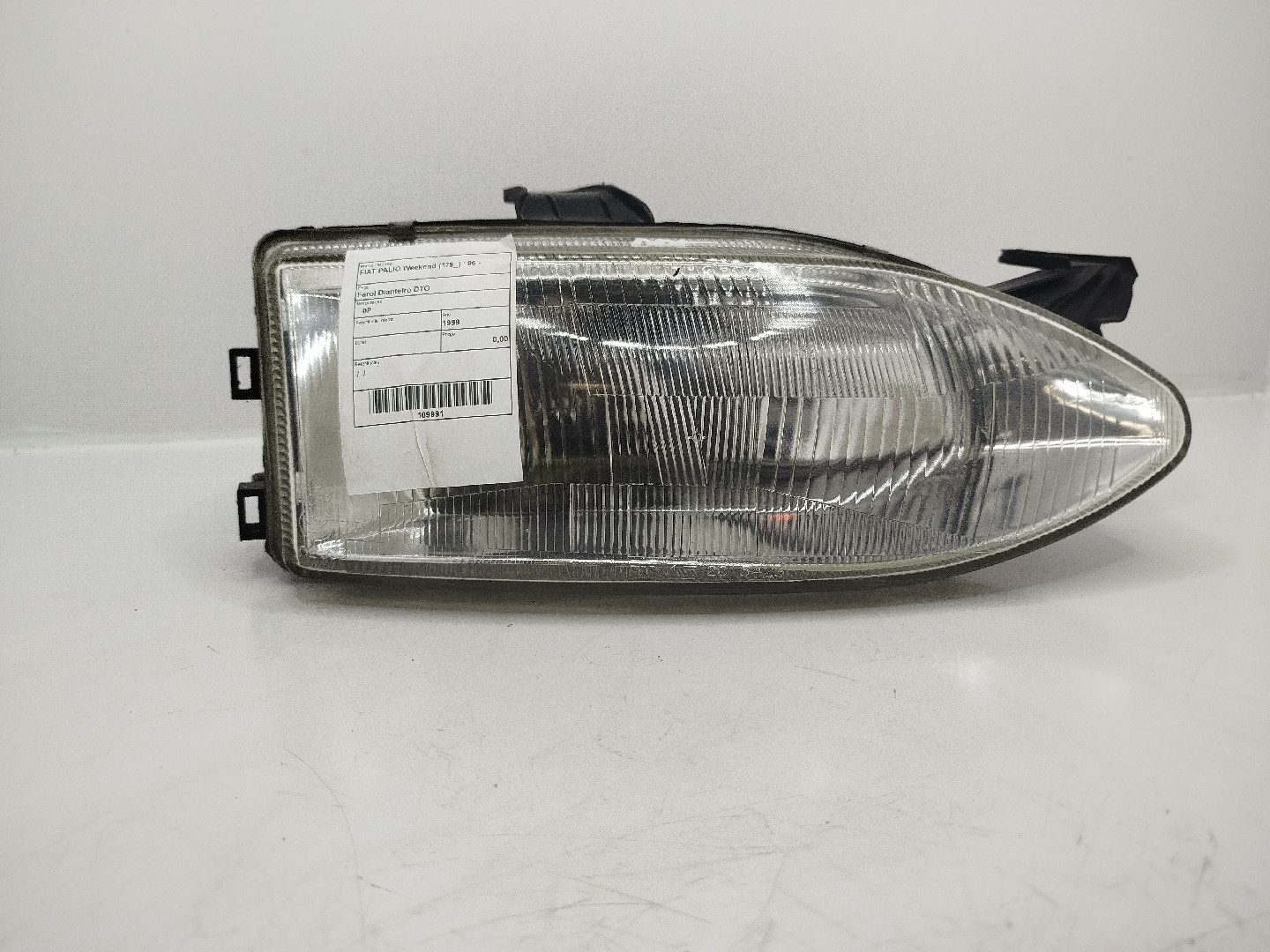 Farol/ Otica Dianteiro DTO FIAT PALIO Weekend  de 1996 a 0