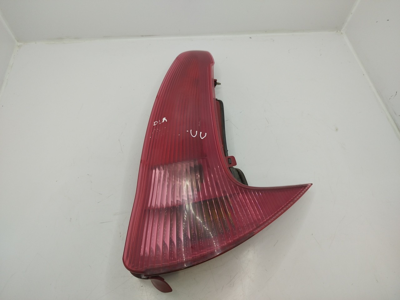 Farolim Stop Dto PEUGEOT 206 SW  de 2002 a 0