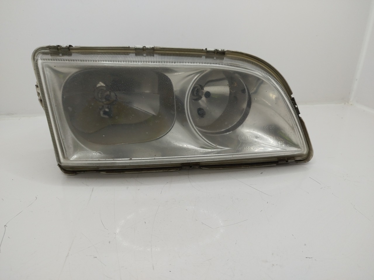 Farol/ Otica Dianteiro DTO VOLVO S40 I  de 1995 a 2004