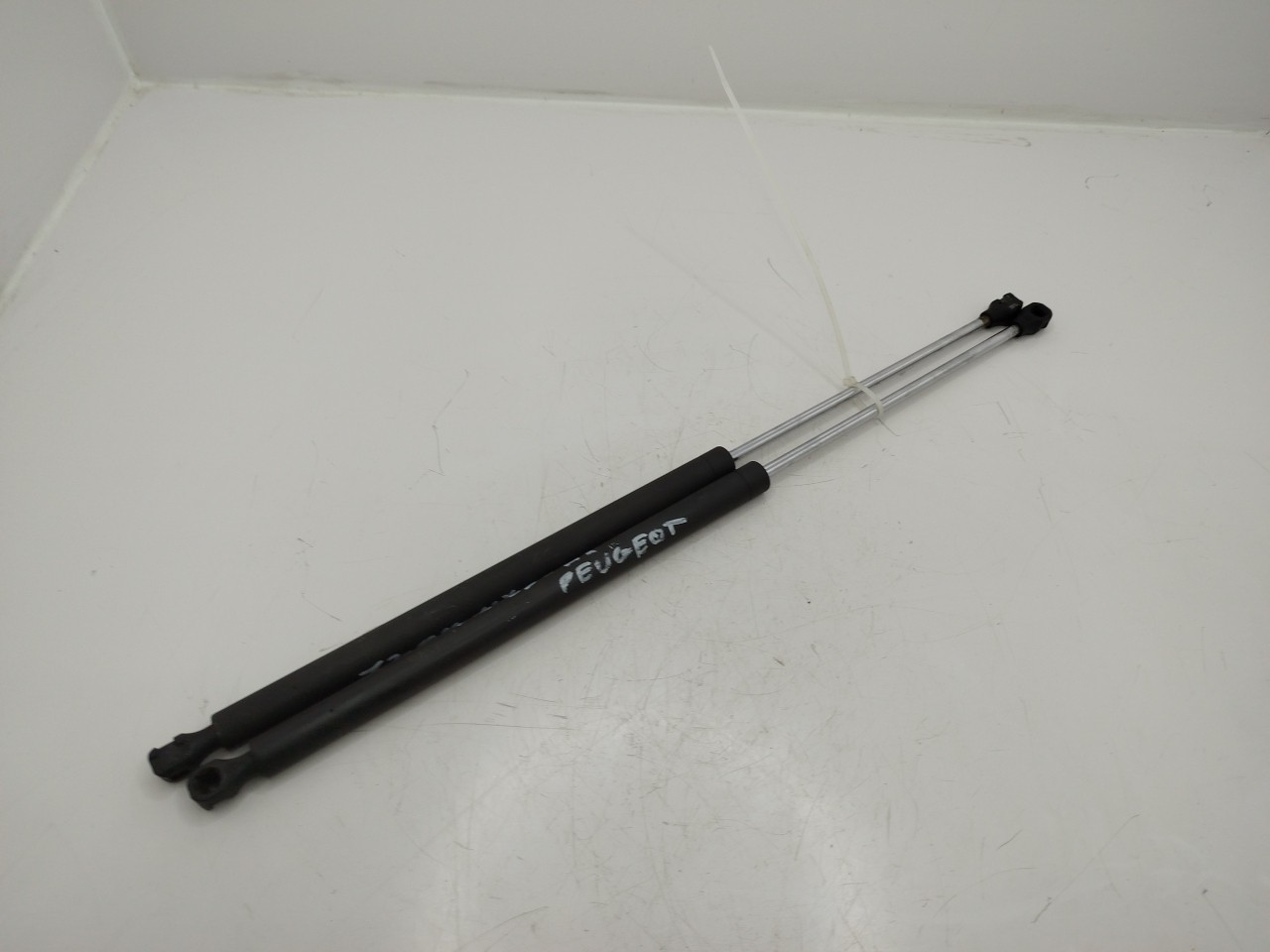 Amortecedor porta da mala PEUGEOT 106 II  de 1996 a 2005