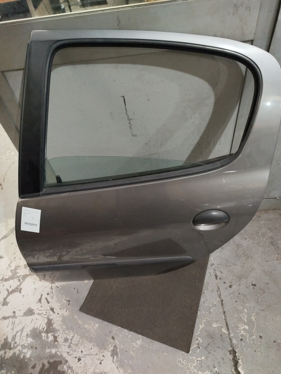 Porta Tras ESQ PEUGEOT 206 Hatchback  de 1998 a 2012