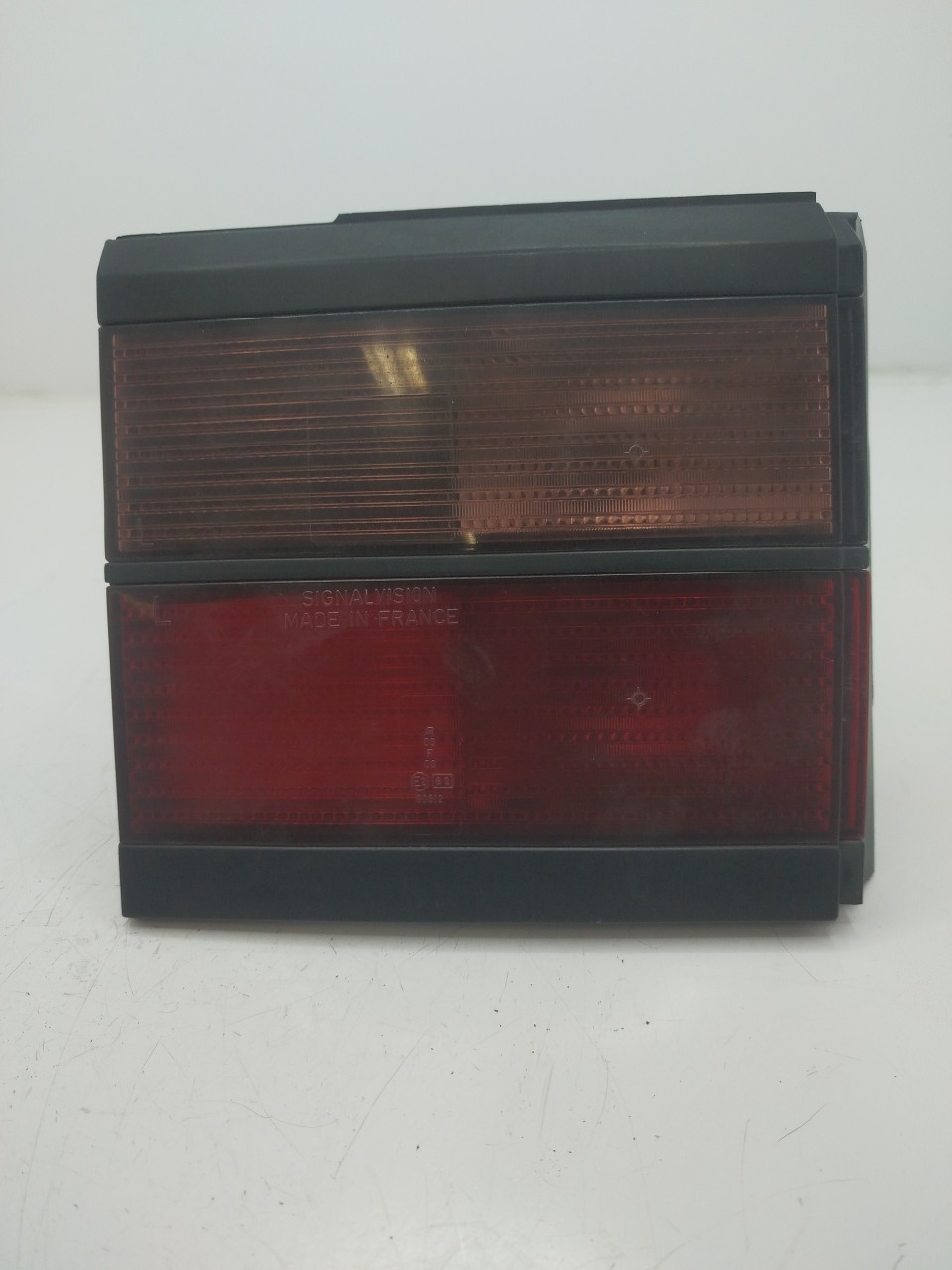 Farolim da Mala DTO VOLKSWAGEN PASSAT Variant  de 1988 a 1997