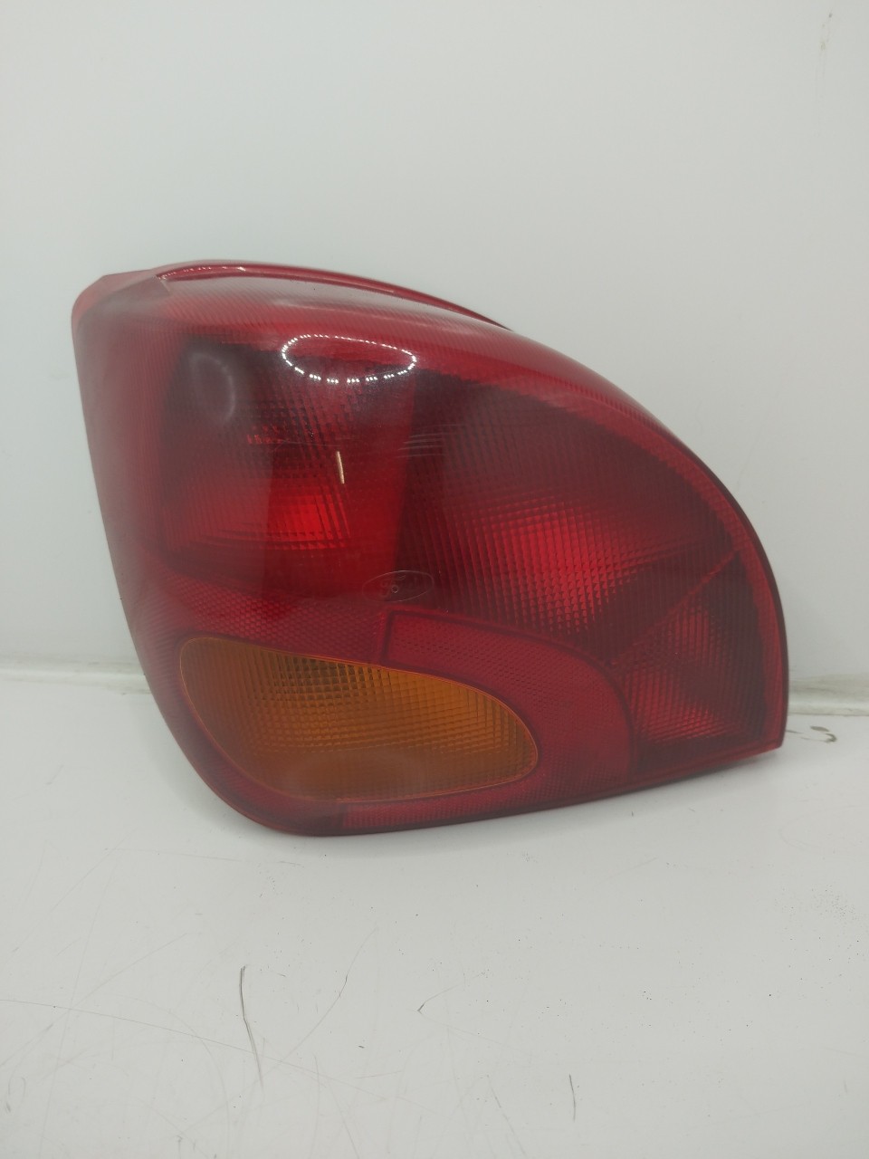 Farolim Stop Esq FORD FIESTA IV  de 1995 a 2002