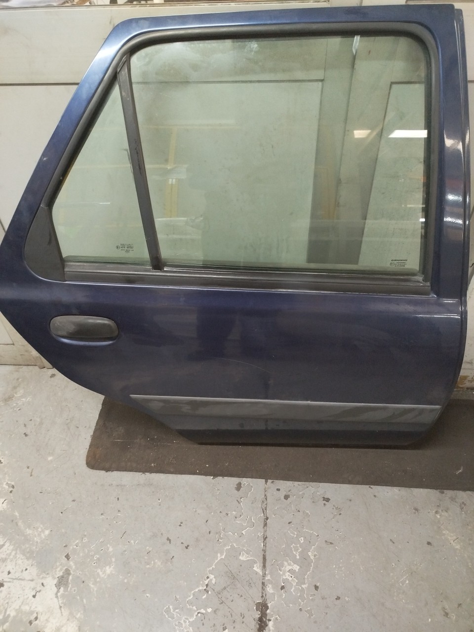 Porta Tras DTO  FORD FIESTA IV  de 1995 a 2002