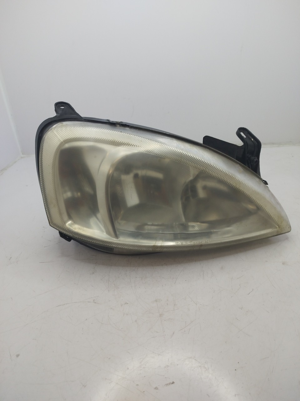 Farol/ Otica Dianteiro DTO OPEL CORSA C  de 2000 a 2009