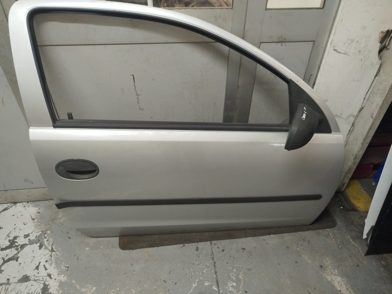 Porta Frente Dto OPEL CORSA C  de 2000 a 2009
