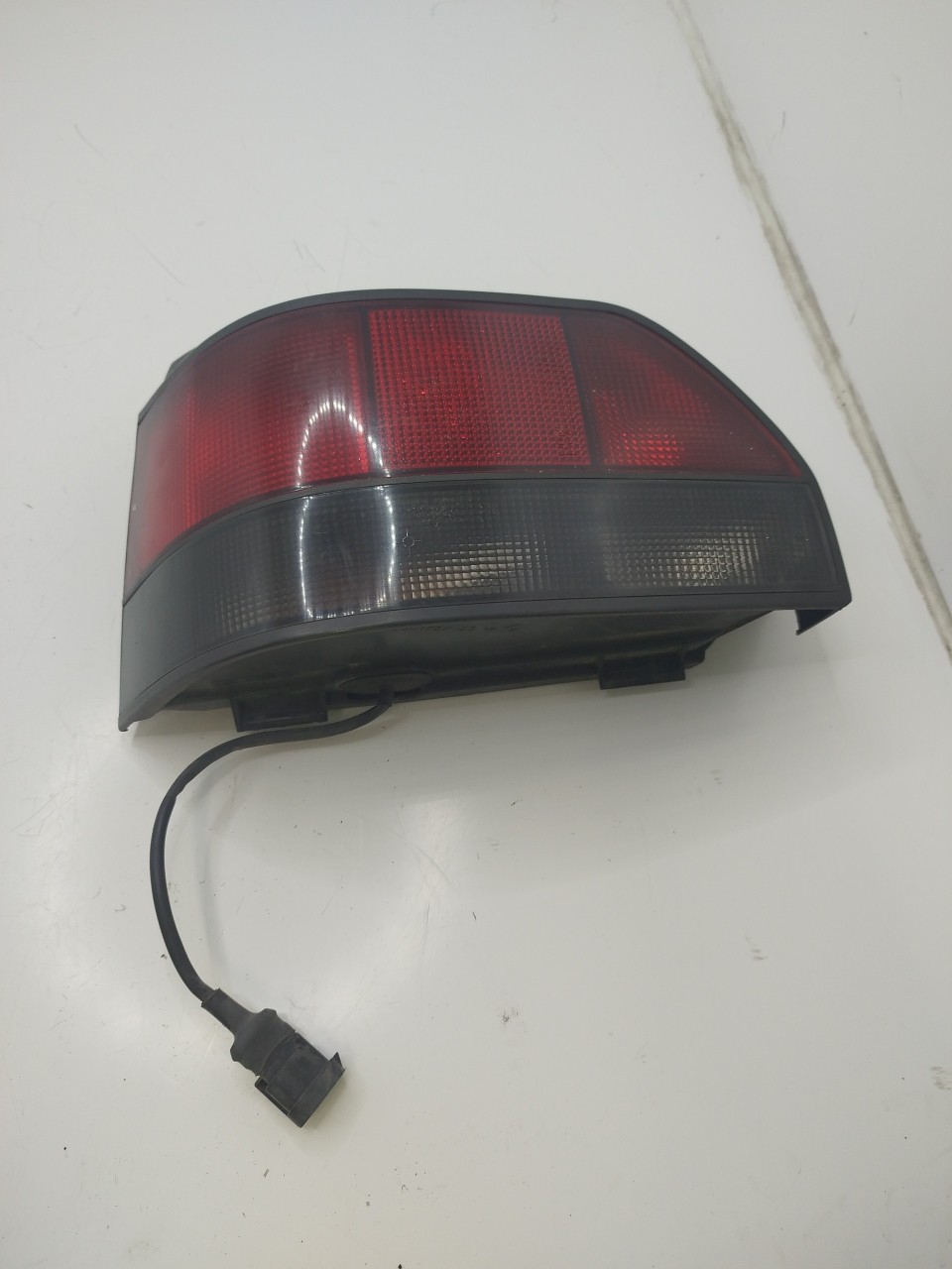 Farolim Stop Esq RENAULT CLIO I  de 1990 a 1998