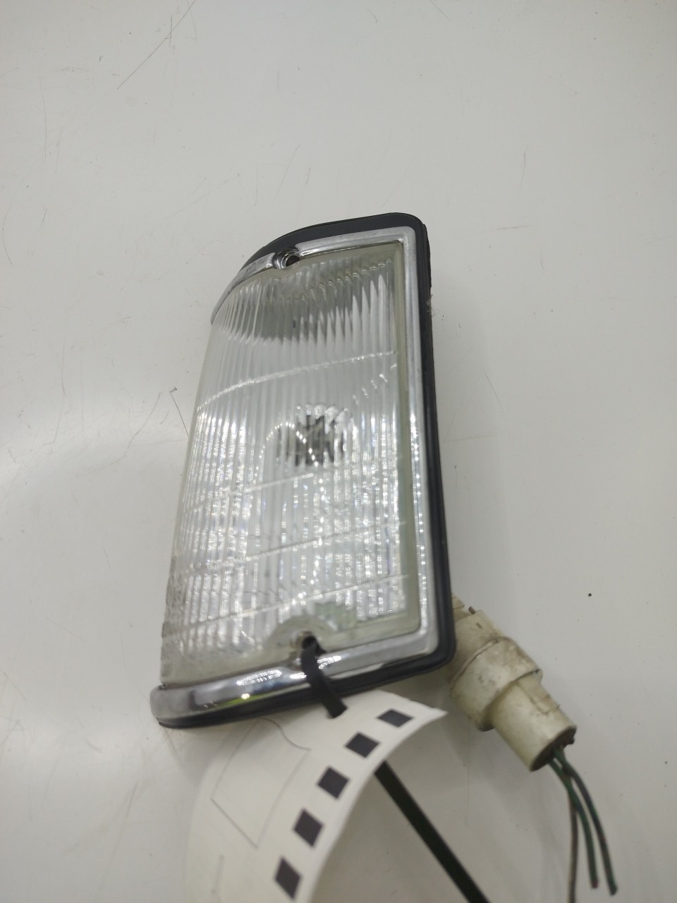Farolim de Pisca Frente Esq TOYOTA COROLLA Hatchback  de 1979 a 1983