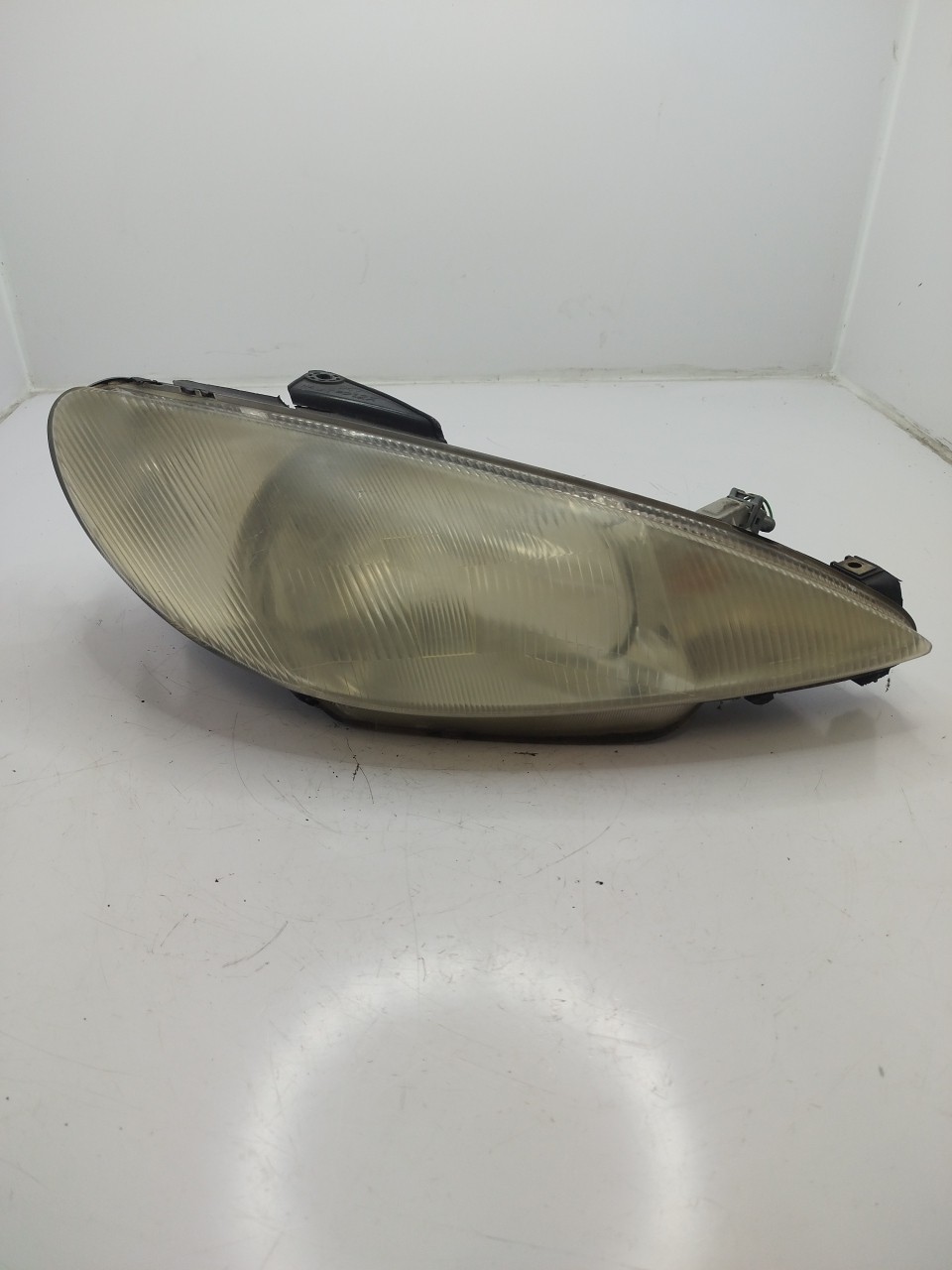 Farol/ Otica Dianteiro DTO PEUGEOT 206 CC  de 2000 a 2008