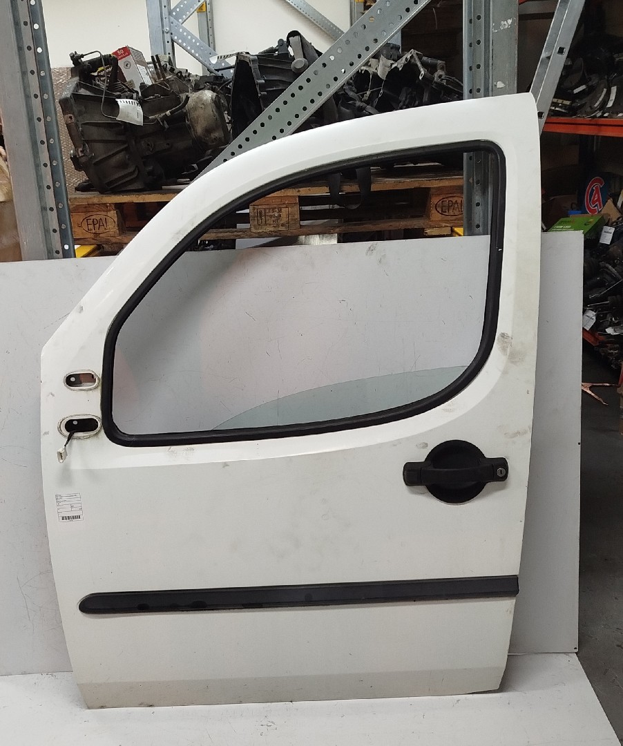 Porta Frente Esq FIAT DOBLO Veículo multiuso  de 2001 a 0