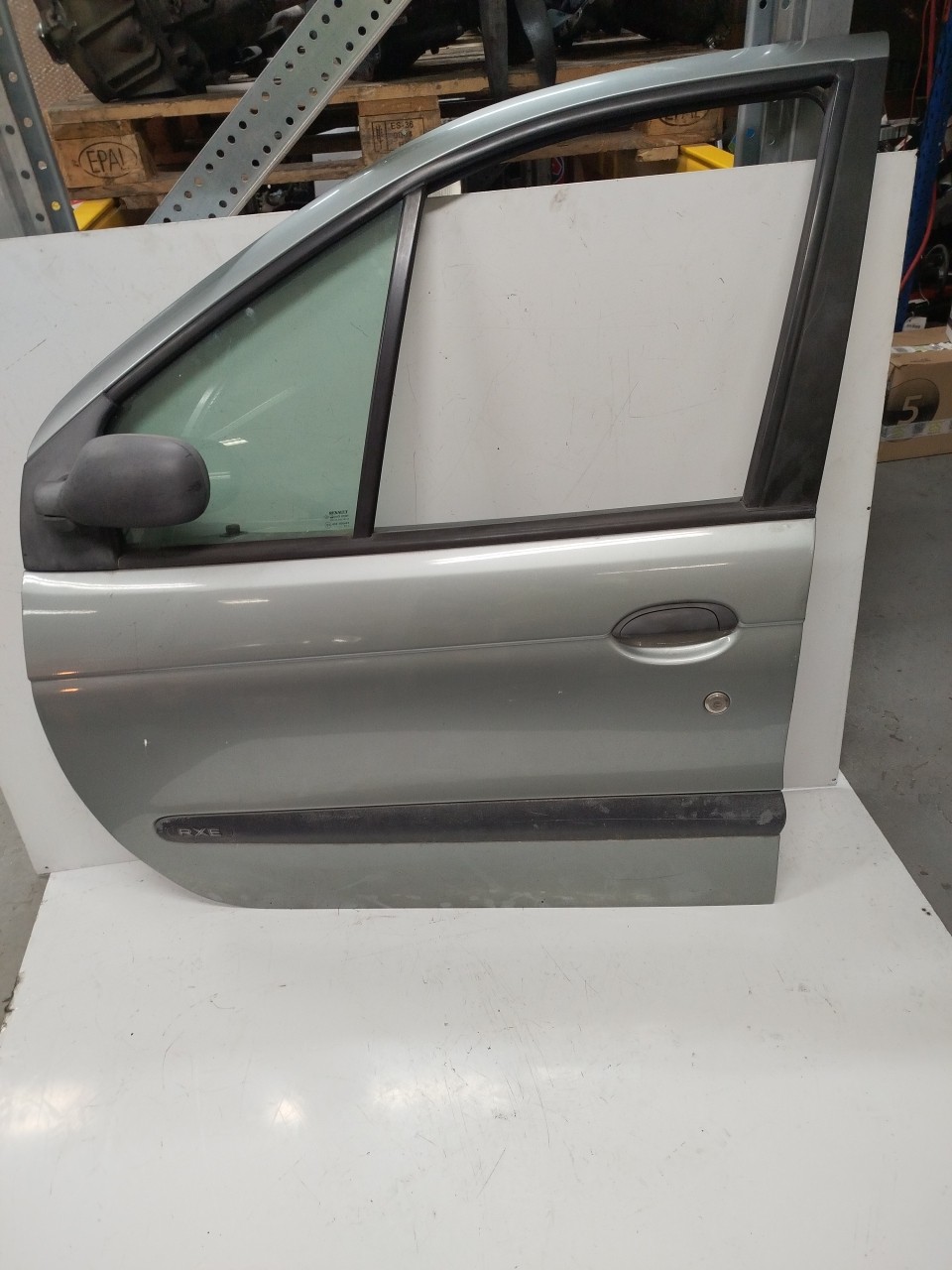 Porta Frente Esq RENAULT MEGANE Scenic  de 1996 a 2001