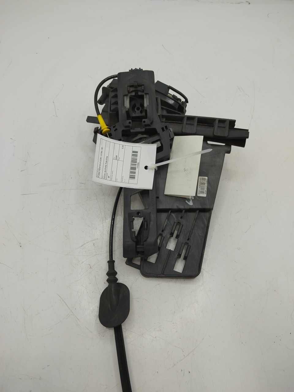 Fecho da Porta Trás Esq FORD FIESTA VI  de 2008 a 0