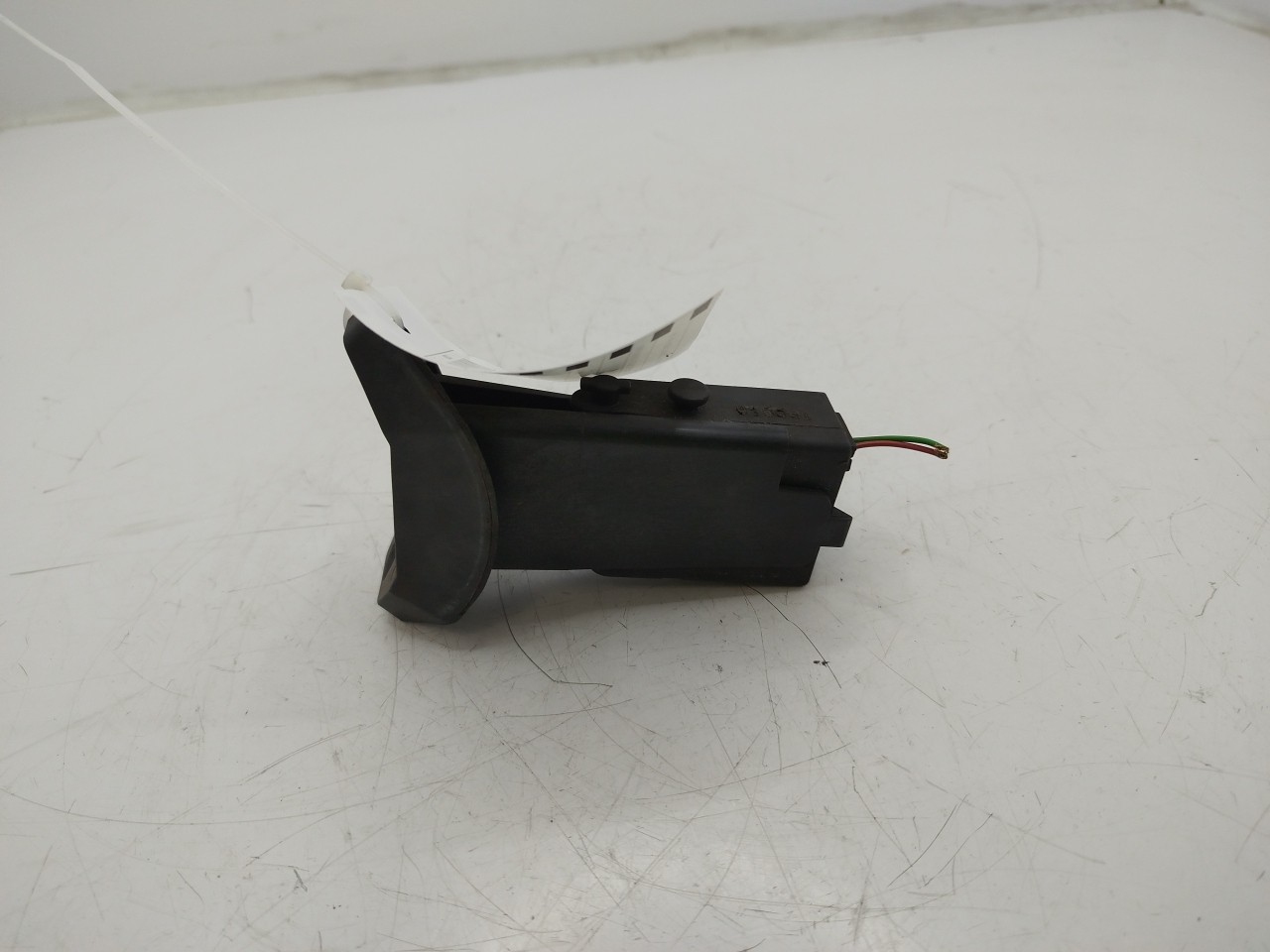MOTOR / PISTOLA FECHO DO COMBUSTIVEL OPEL CORSA C  de 2000 a 2009