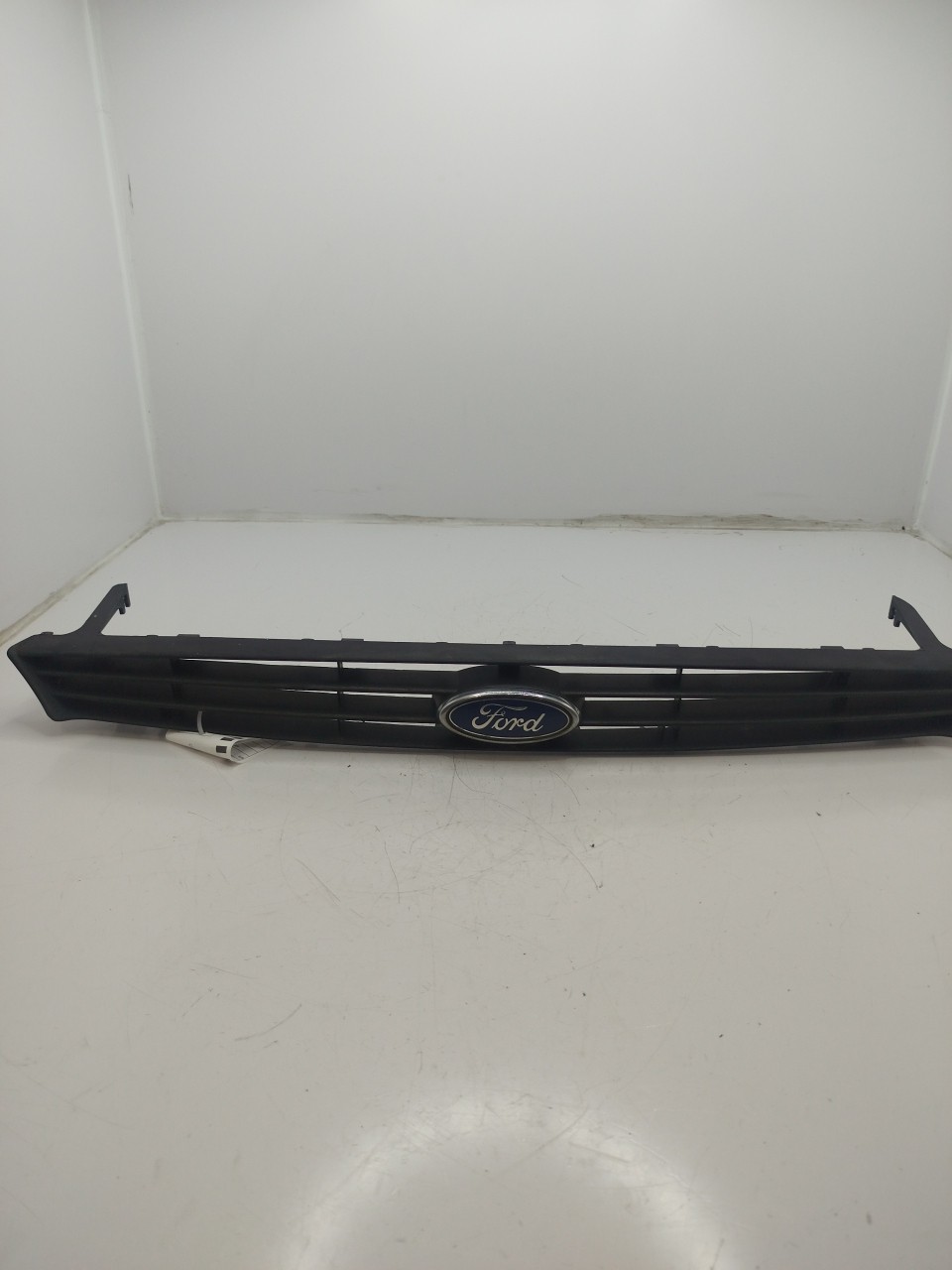 Grelha da Frente FORD FOCUS Caixa/Combi  de 1998 a 2005
