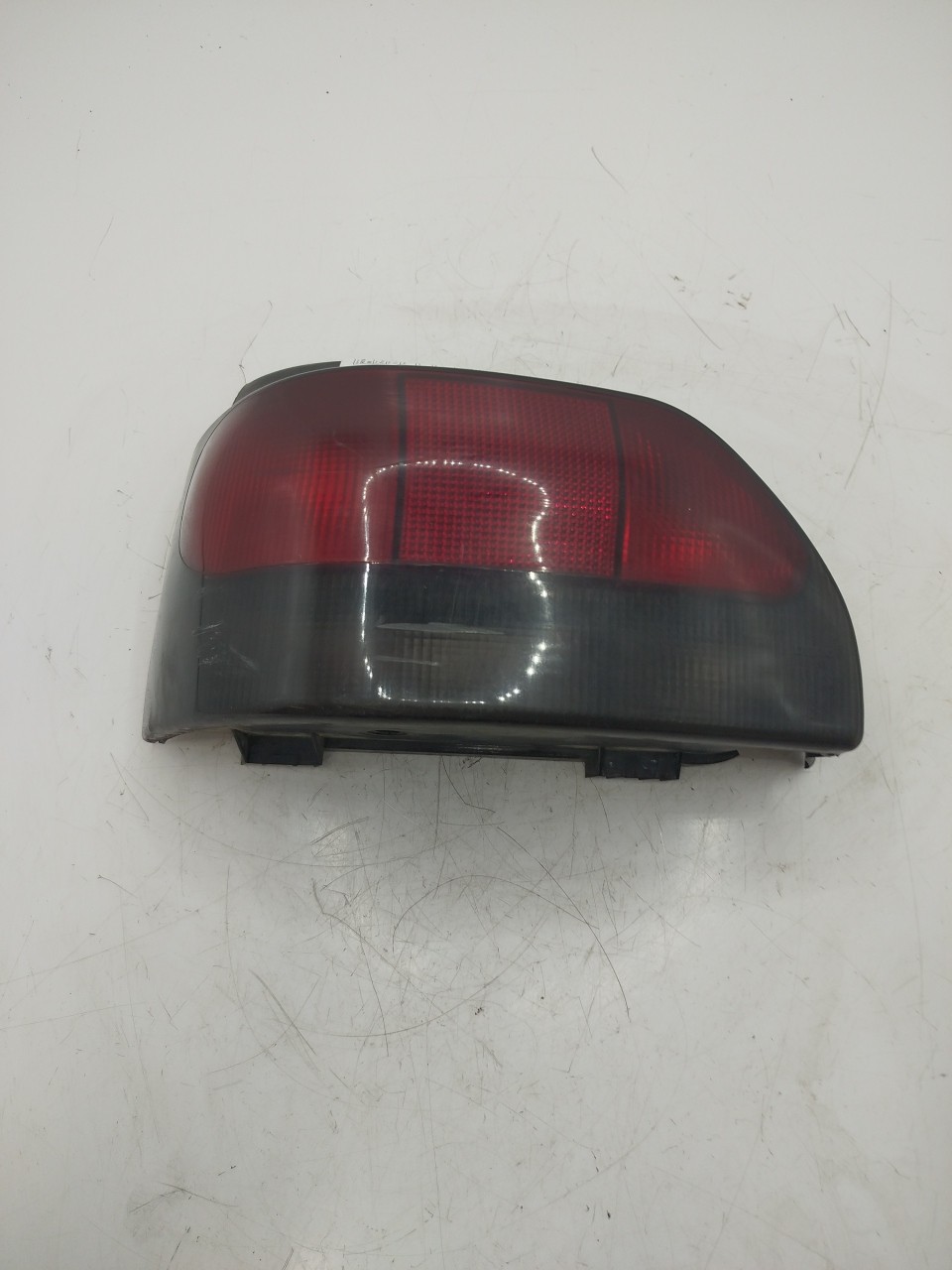 Farolim Stop Esq RENAULT CLIO I  de 1990 a 1998