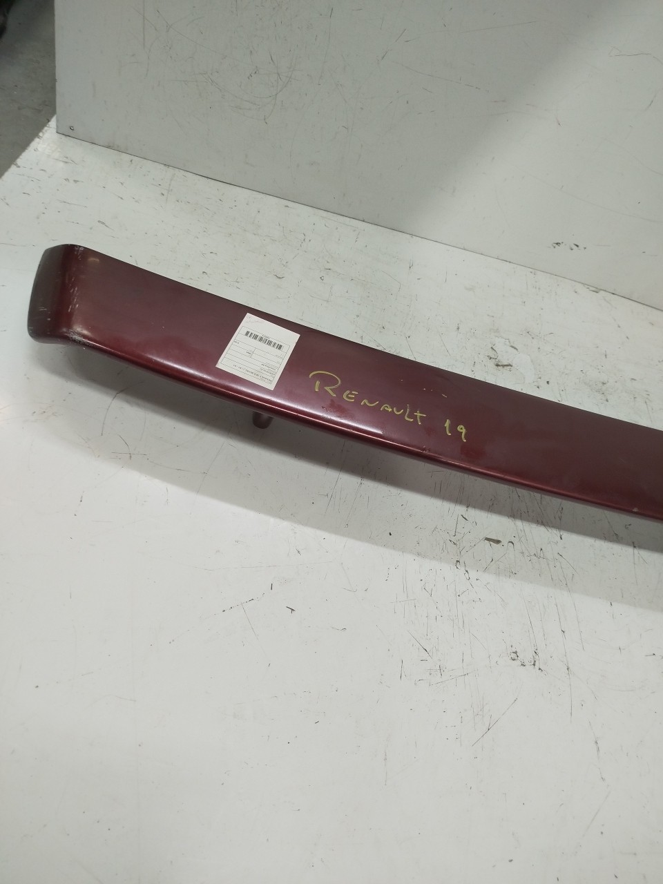 Spoiler / Aerofolio / Aileron da tampa da mala RENAULT 19 II  de 1991 a 2001